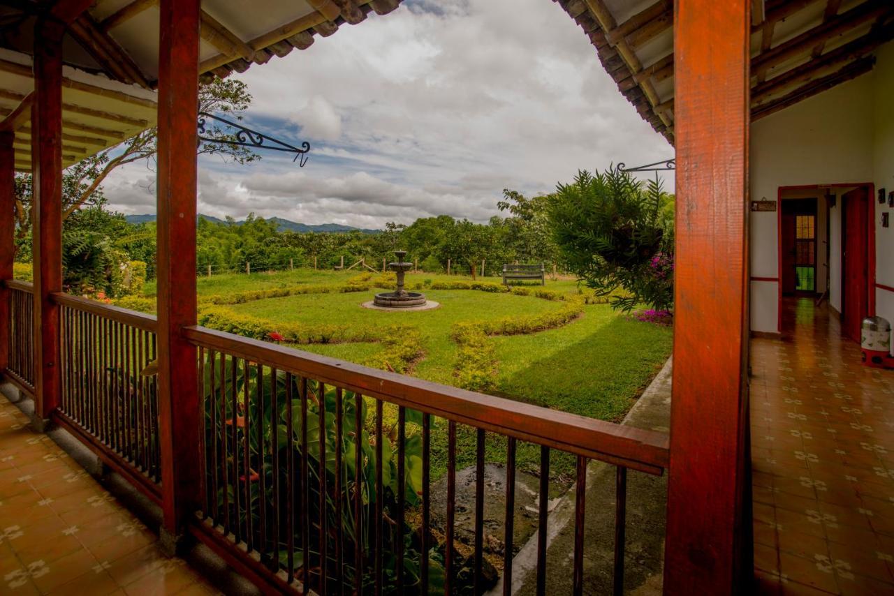 Hacienda El Saman Villa Quimbaya Exterior photo
