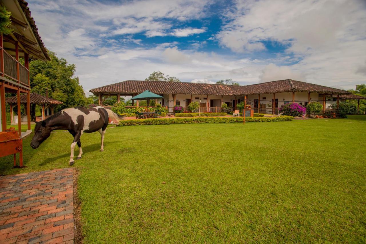 Hacienda El Saman Villa Quimbaya Exterior photo