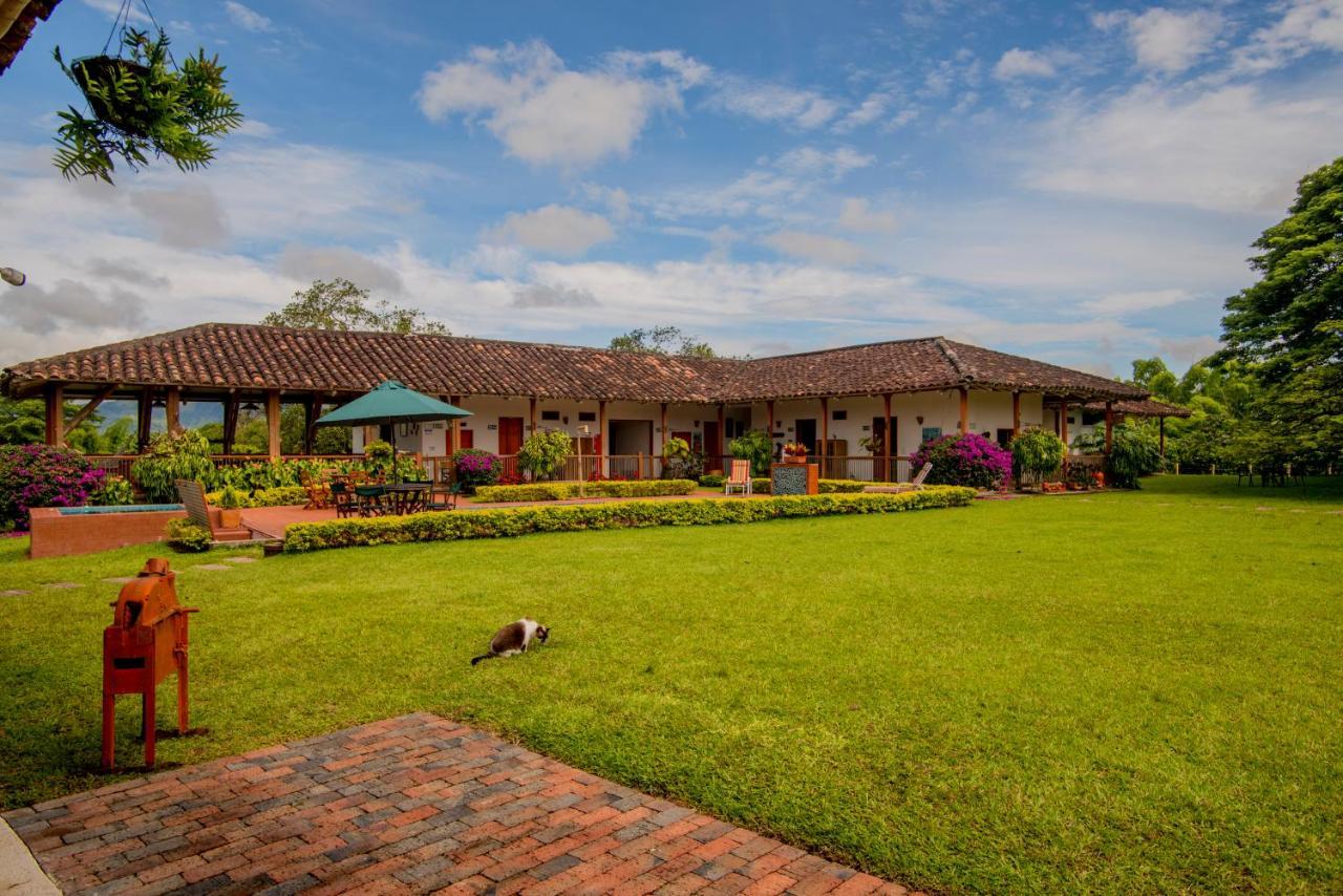 Hacienda El Saman Villa Quimbaya Exterior photo