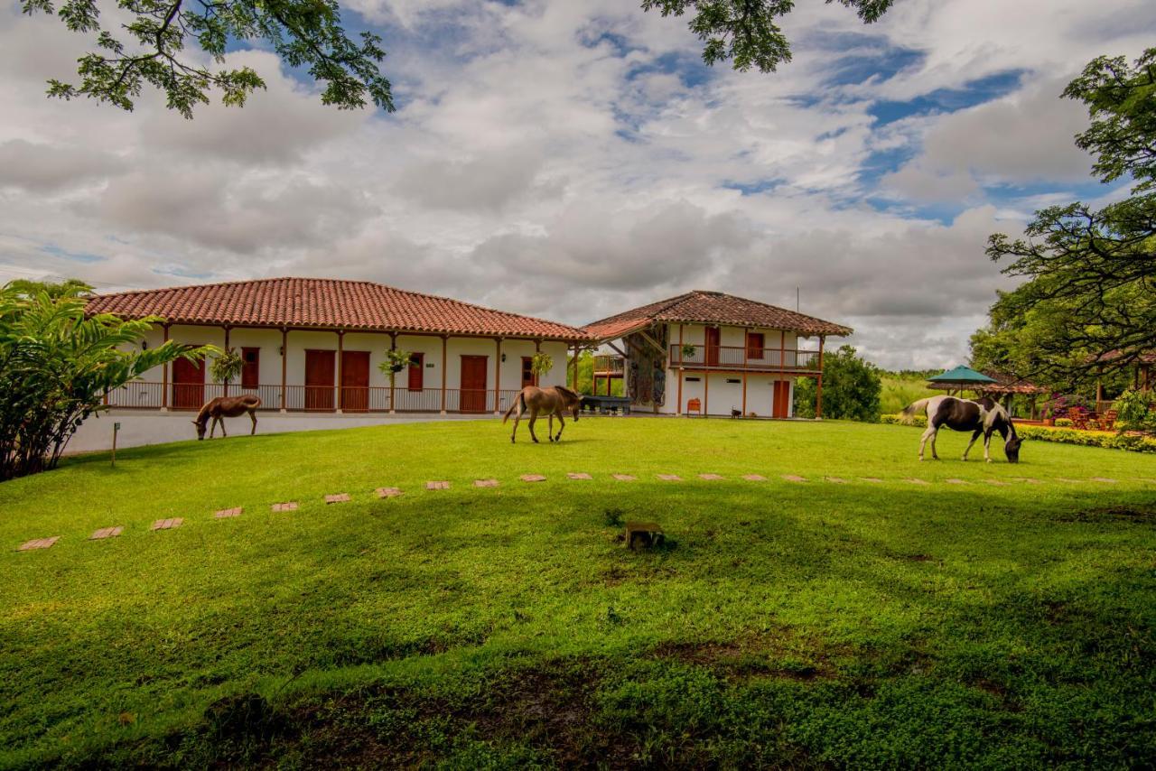 Hacienda El Saman Villa Quimbaya Exterior photo