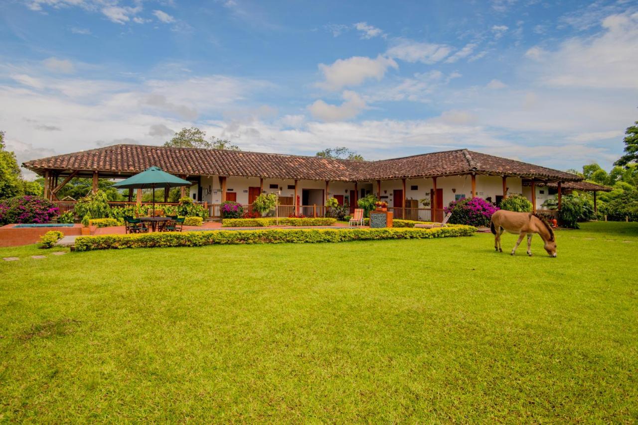 Hacienda El Saman Villa Quimbaya Exterior photo
