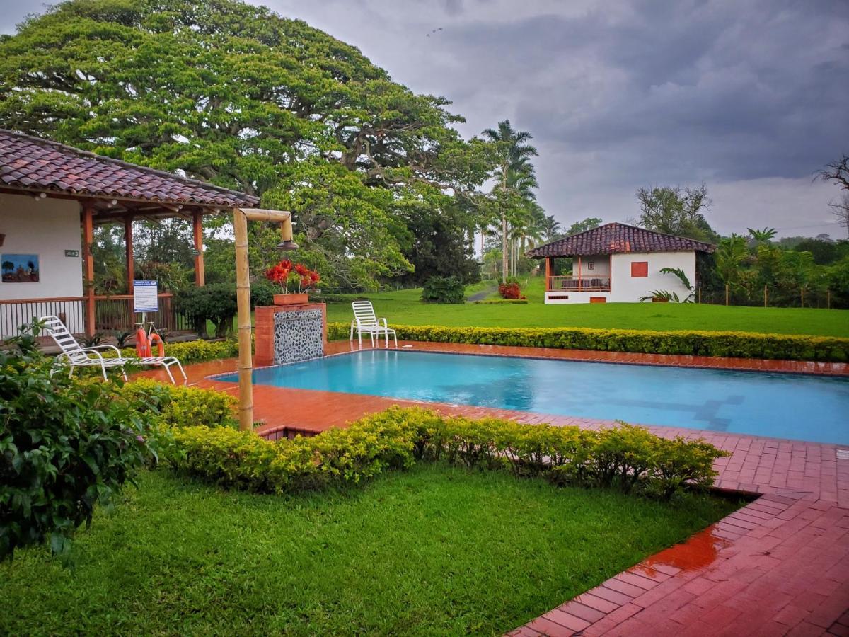 Hacienda El Saman Villa Quimbaya Exterior photo